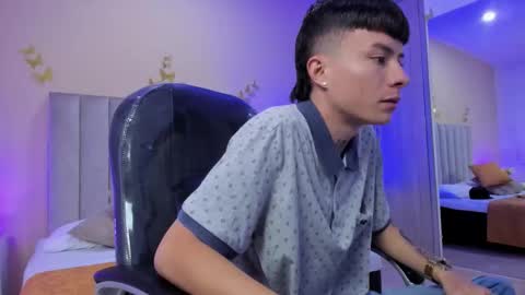 Nascary Fox online show from January 7, 7:49 pm