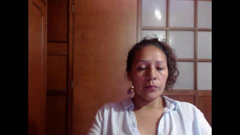 Snapshot of nasly_shy chatting on November 22, 2:32 am Nasly Cute online show from November 22, 2:32 am