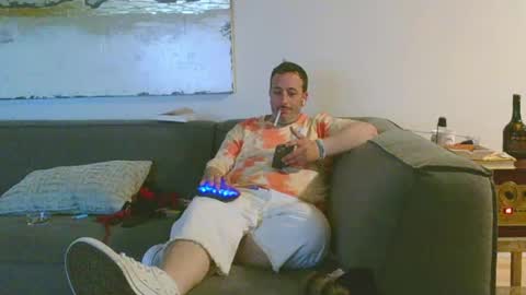 nassobout online show from June 7, 8:18 am