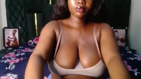 Snapshot of nastie_amanda chatting on December 3, 10:19 pm Amanda online show from December 3, 10:19 pm