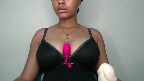 Snapshot of nastie_sheba chatting on December 2, 2:01 pm sheba online show from December 2, 2:01 pm