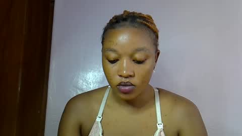 Snapshot of nasty_previne chatting on December 14, 8:35 pm previn online show from December 14, 8:35 pm