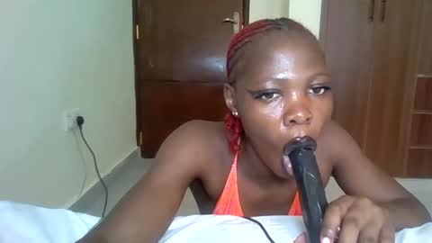Snapshot of nasty_rihh chatting on June 5, 10:54 am nasty_rihh online show from June 5, 10:54 am