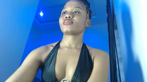 ella online show from October 17, 6:05 am