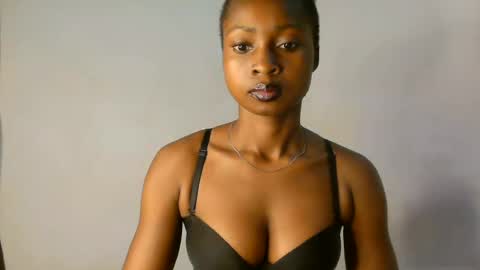 Snapshot of nastyass_lolly chatting on July 1, 8:49 am lolly online show from July 1, 8:49 am
