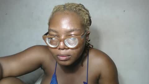 Snapshot of nastyhairy7 chatting on November 11, 5:40 am nastyhairy7 online show from November 11, 5:40 am