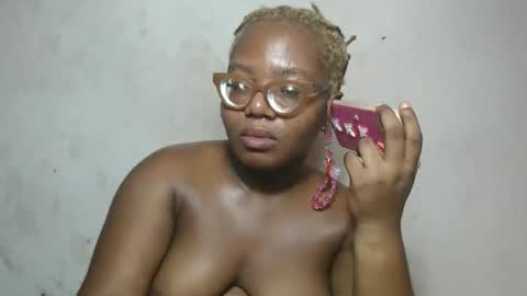 Snapshot of nastyhairy7 chatting on November 12, 6:03 am nastyhairy7 online show from November 12, 6:03 am