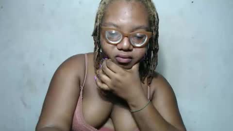Snapshot of nastyhairy7 chatting on November 22, 6:34 am nastyhairy7 online show from November 22, 6:34 am