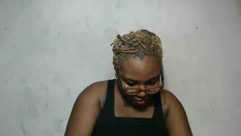 Snapshot of nastyhairy7 chatting on November 23, 8:52 pm nastyhairy7 online show from November 23, 8:52 pm