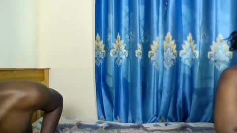 nastykingqueen online show from July 15, 12:10 pm