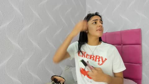 Naty  online show from December 30, 12:20 pm
