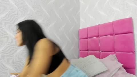 Naty  online show from January 5, 6:56 pm