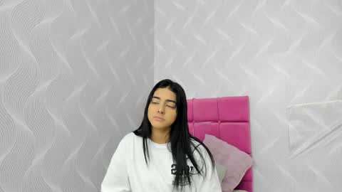 Naty  online show from January 7, 12:31 pm