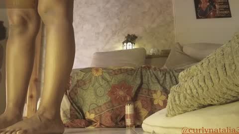 Snapshot of natalia_curlyx chatting on February 8, 6:33 am natalia_curlyx online show from February 8, 6:33 am