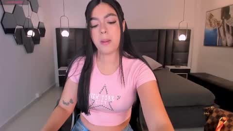 Snapshot of nataliagaret chatting on February 12, 1:55 am Nata online show from February 12, 1:55 am