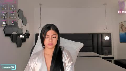 Snapshot of nataliagaret chatting on February 15, 7:51 am Nata online show from February 15, 7:51 am