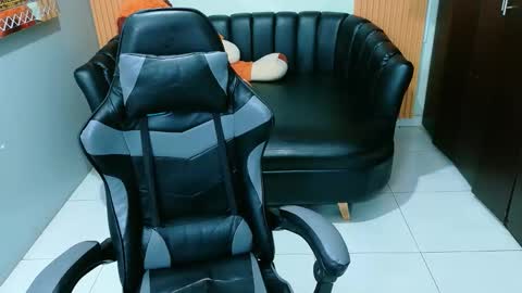 nataliatompsonx1 online show from November 2, 8:22 pm