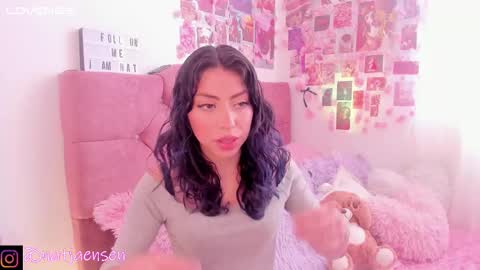       online show from February 9, 8:56 pm