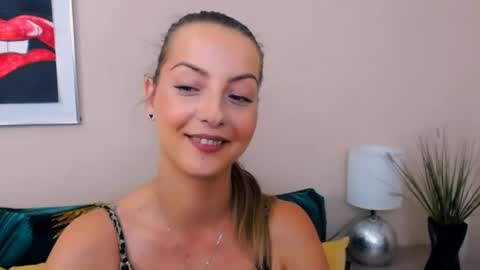 NatalieSexy online show from June 23, 6:22 am