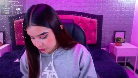 natalie  online show from November 24, 3:28 am