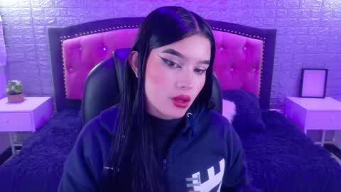 natalie  online show from February 5, 3:22 am