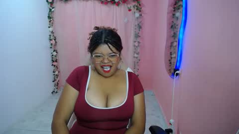 Snapshot of natalie_tits1 chatting on September 23, 5:16 pm natalie_tits1 online show from September 23, 5:16 pm