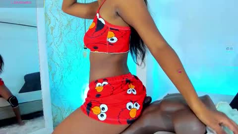 NATALIE online show from October 23, 12:48 pm