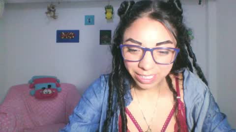 Snapshot of nataliesweet22 chatting on March 21, 11:08 pm Natalie online show from March 21, 11:08 pm