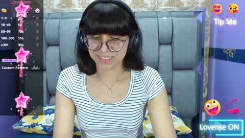 Snapshot of nataly_cloud chatting on December 4, 12:25 pm N A T A L Y online show from December 4, 12:25 pm