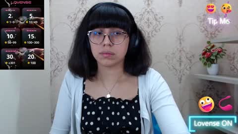 Snapshot of nataly_cloud chatting on January 23, 12:52 pm N A T A L Y online show from January 23, 12:52 pm