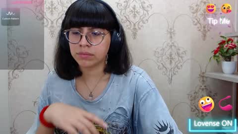 Snapshot of nataly_cloud chatting on January 26, 12:54 pm N A T A L Y online show from January 26, 12:54 pm