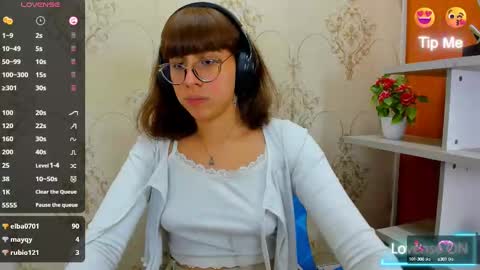 Snapshot of nataly_cloud chatting on February 26, 3:52 pm N A T A L Y online show from February 26, 3:52 pm