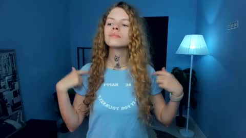 Natalie online show from November 30, 5:22 am