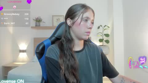 Snapshot of nataly_rodri chatting on March 27, 8:26 am Nataly online show from March 27, 8:26 am