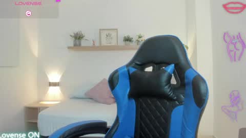 Snapshot of nataly_rodri chatting on April 25, 2:14 am Nataly online show from April 25, 2:14 am