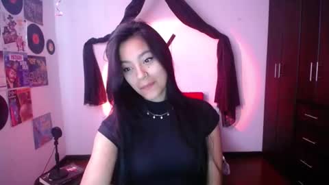 Nataly Escobar online show from December 23, 2:17 pm