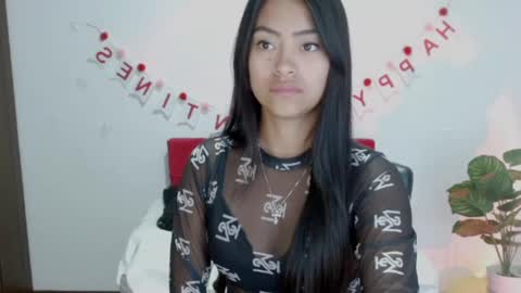 Nataly Escobar online show from September 24, 12:30 pm