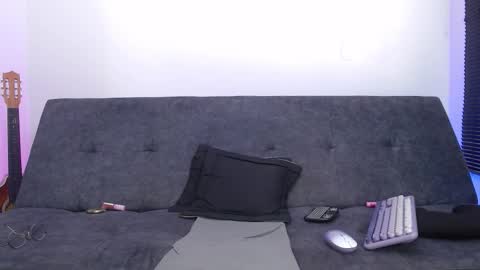   online show from September 28, 2:22 pm