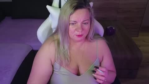 Natalli online show from February 19, 8:31 pm