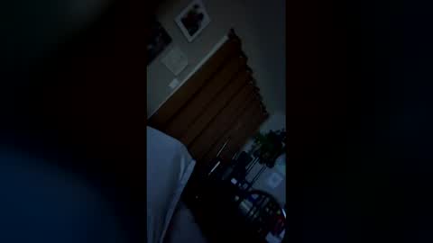 Snapshot of natasha_123341319 chatting on April 12, 9:14 am natasha_123341319 online show from April 12, 9:14 am