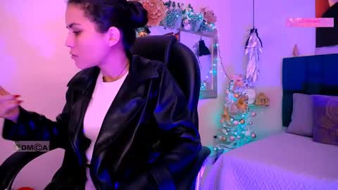 natasha online show from December 11, 1:39 pm