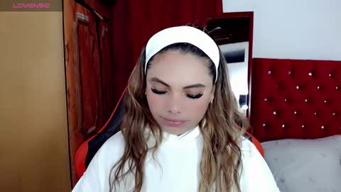 natasha__magics online show from October 11, 2:00 am