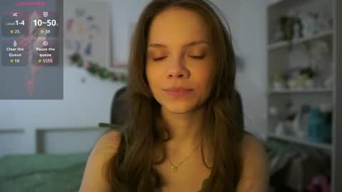 Snapshot of natasha__malkova chatting on April 8, 8:14 am natasha__malkova online show from April 8, 8:14 am