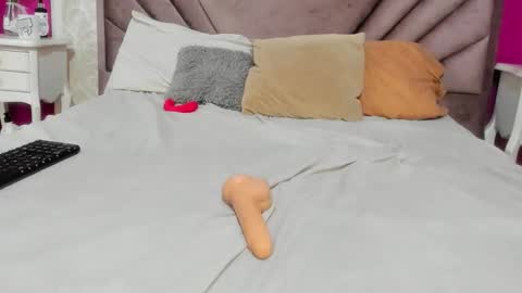 natasha online show from October 11, 1:42 pm