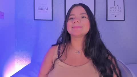 Snapshot of natasha_harpper chatting on March 31, 12:05 pm Natasha online show from March 31, 12:05 pm