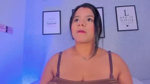 Snapshot of natasha_harpper chatting on April 21, 12:22 pm Natasha online show from April 21, 12:22 pm