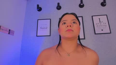Snapshot of natasha_harpper chatting on April 29, 12:09 pm Natasha online show from April 29, 12:09 pm