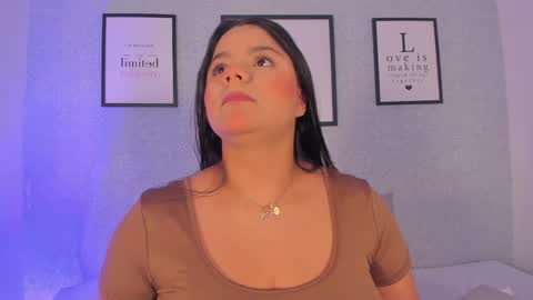 Snapshot of natasha_harpper chatting on May 11, 12:11 pm Natasha online show from May 11, 12:11 pm