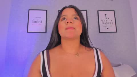 Snapshot of natasha_harpper chatting on May 14, 11:50 am Natasha online show from May 14, 11:50 am