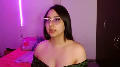 Naty Jg online show from September 9, 11:59 pm